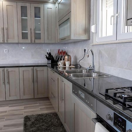 Apartmani Sandra Kaštela المظهر الخارجي الصورة