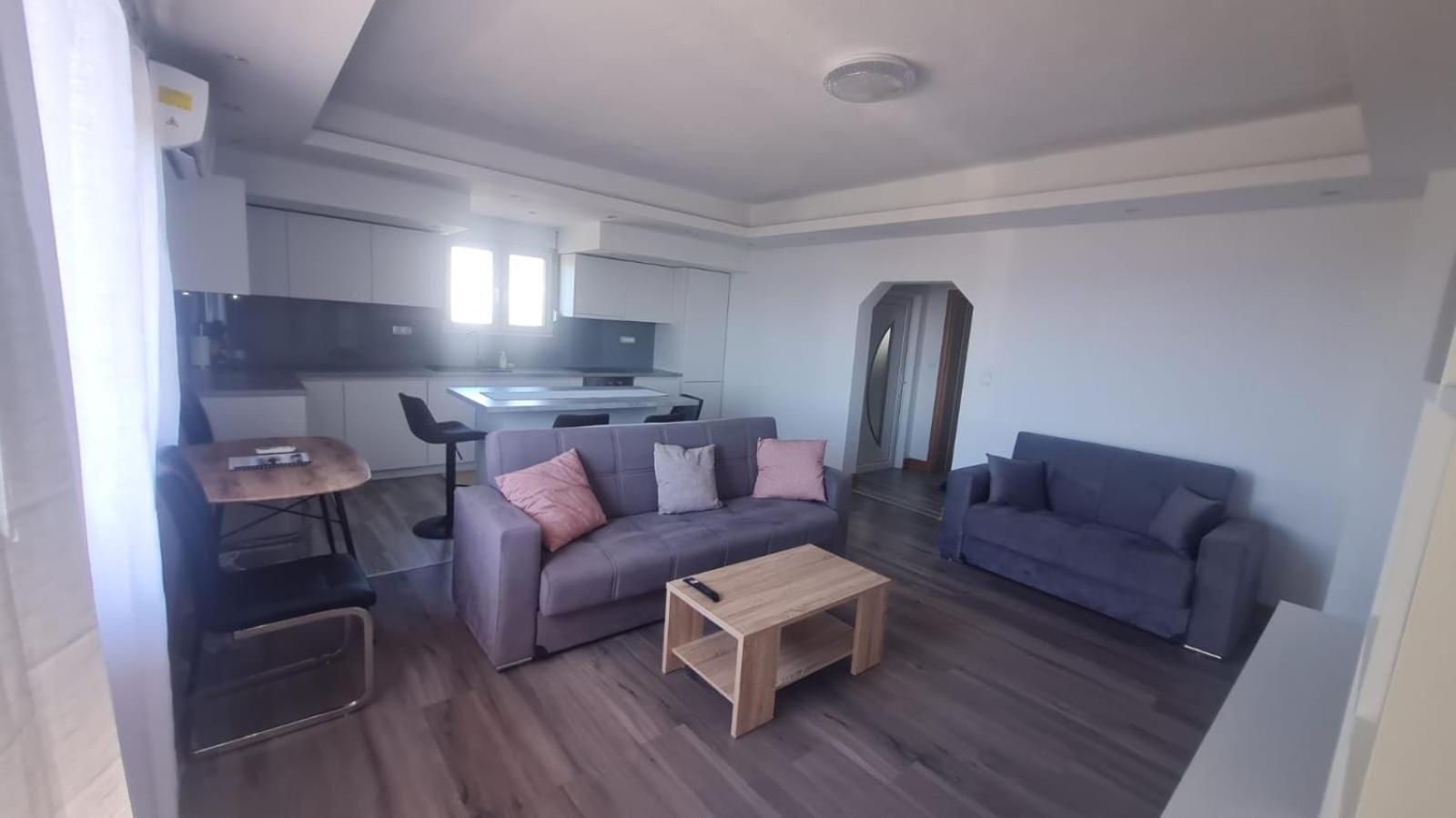 Apartmani Sandra Kaštela المظهر الخارجي الصورة